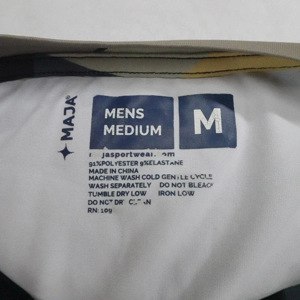 MAJA Rash Guard Mens Medium Camo Long Sleeve Athletic Performance Shirt